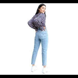 LEVI wedgie jeans my sister bought me, super cute but just a size too big for me